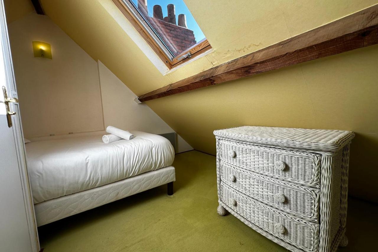 Beautiful Apartment With Terrace - Loire View ตูร์ ภายนอก รูปภาพ