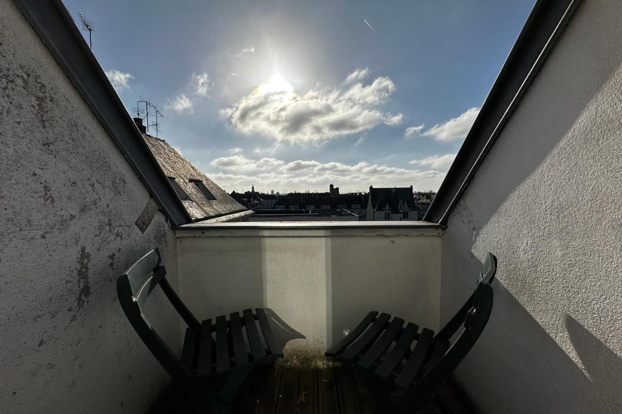 Beautiful Apartment With Terrace - Loire View ตูร์ ภายนอก รูปภาพ